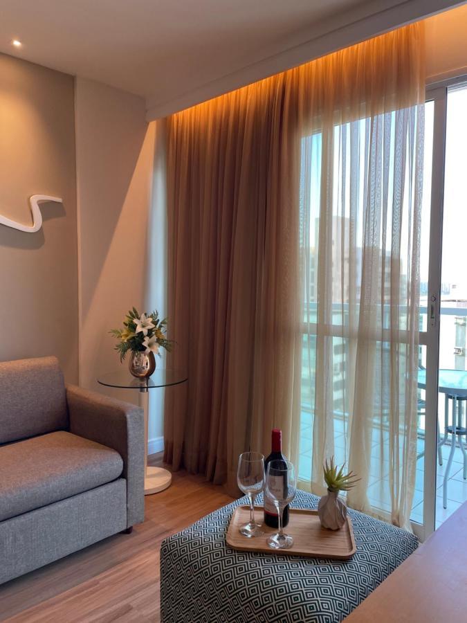 Flat Iate Clube Home Experience Praia Do Canto Vitoria Bagian luar foto