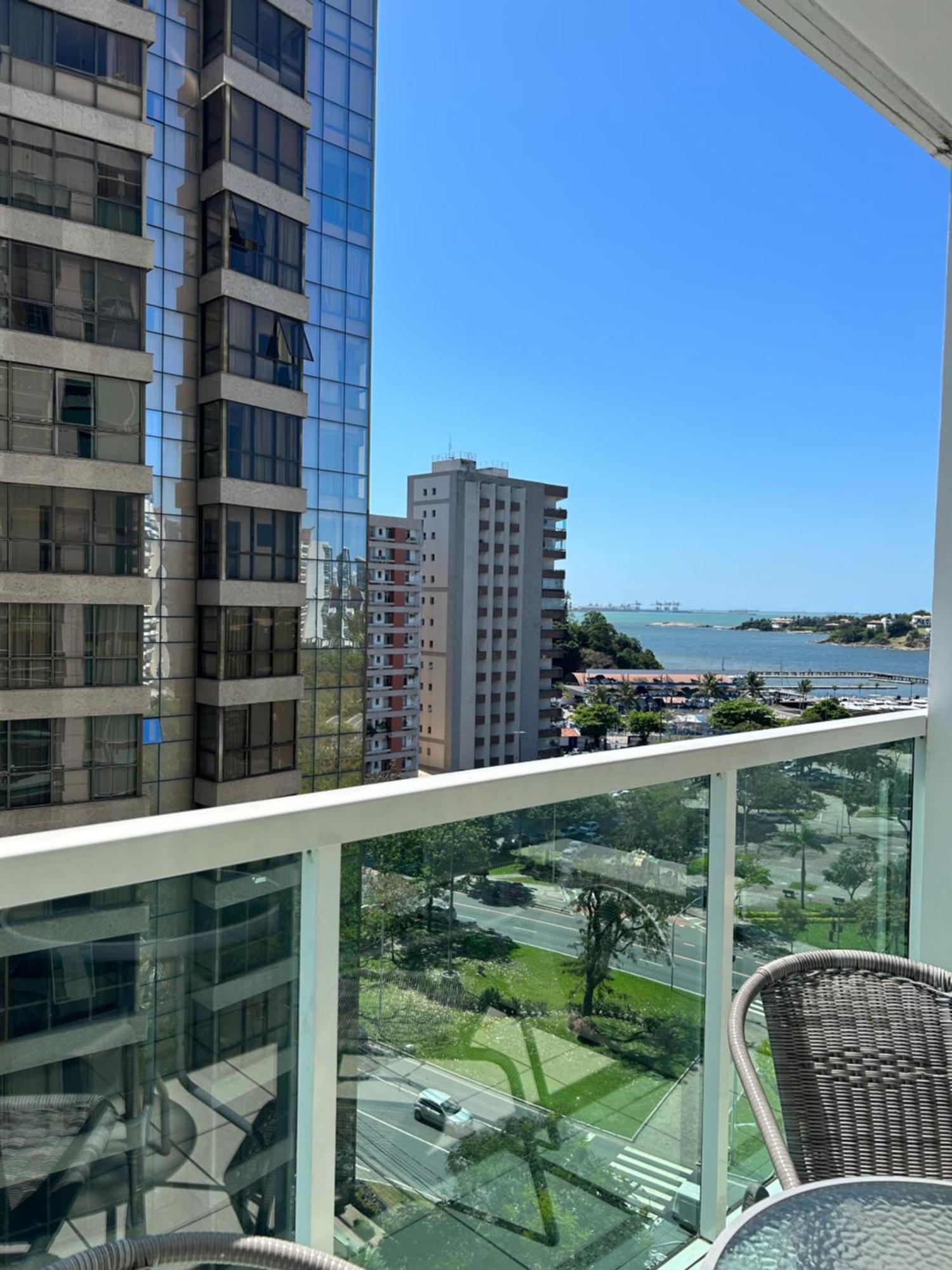 Flat Iate Clube Home Experience Praia Do Canto Vitoria Bagian luar foto